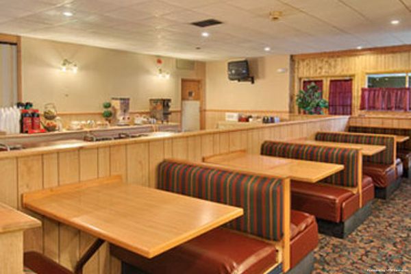 Macomb Inn Macomb
